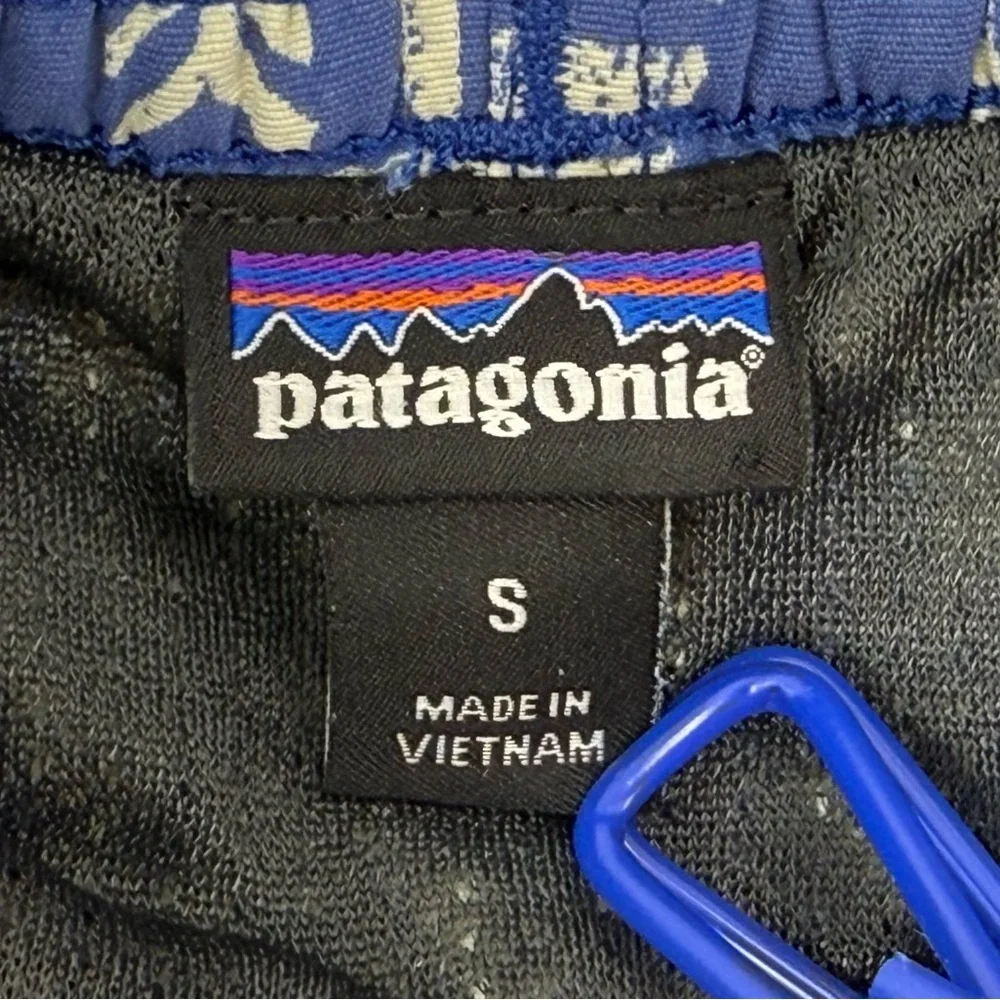 Patagonia White & Blue Baggies Mens Sz Small Tribal Aztec Geometric Print Lined‎
